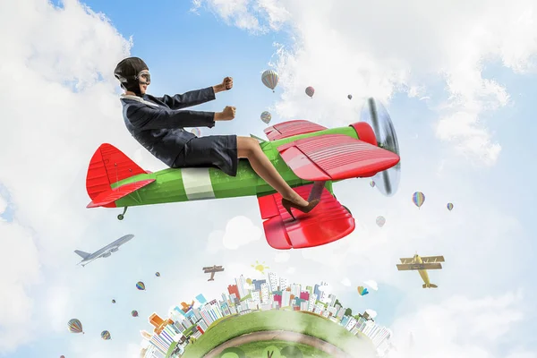 Mulher em avião desenhado — Fotografia de Stock