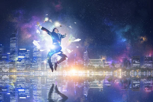 İşadamı kutluyor başarı. Karışık teknik