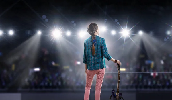 Musiker på konsert. Mixed media — Stockfoto