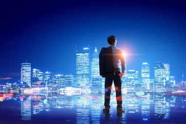 Düşünme ve gece city adlı arayan bir işadamı. Karışık teknik