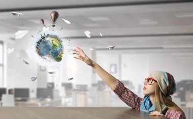 Güzel öğrenci kız. Karışık teknik