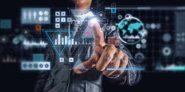 Sanal teknolojileri kullanılıyor. Karışık teknik