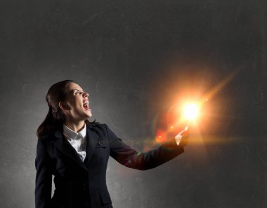 Tablet pc ile iş kadını. Karışık teknik