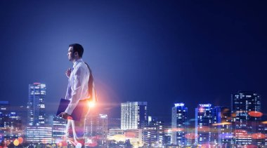 Geç geceye kadar çalışma. Karışık teknik