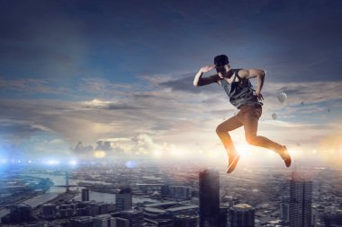 B-boy bazı performans taşır. Karışık teknik