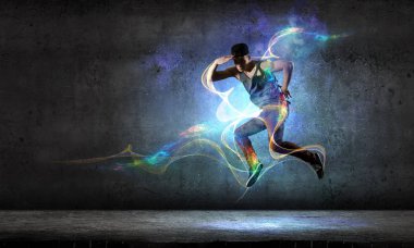 B-boy bazı performans taşır. Karışık teknik