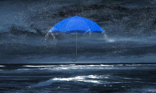 Guarda-chuva colorido no céu. Meios mistos — Fotografia de Stock