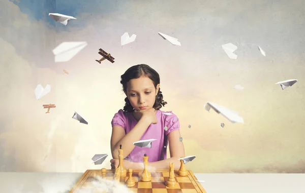チェスのゲーム巧妙な心を。ミクスト メディア — ストック写真