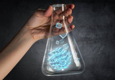 Küp şekil yenilik kavram olarak. Karışık teknik