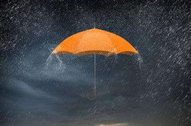 Gökyüzünde renk şemsiye. Karışık teknik