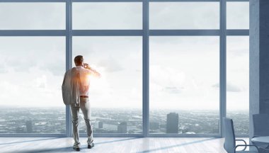 Çağrı yapmaya iş adamı. Karışık teknik