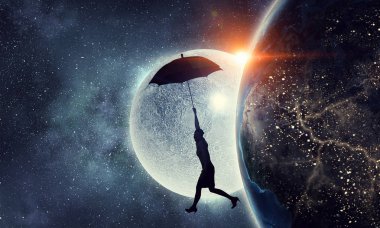 Şemsiye üzerinde uçan kadın. Karışık teknik