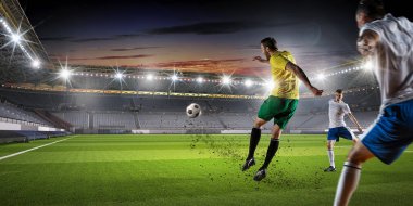 Futbol maçı sıcak anlar. Karışık teknik