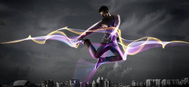 B-boy bazı performans taşır. Karışık teknik