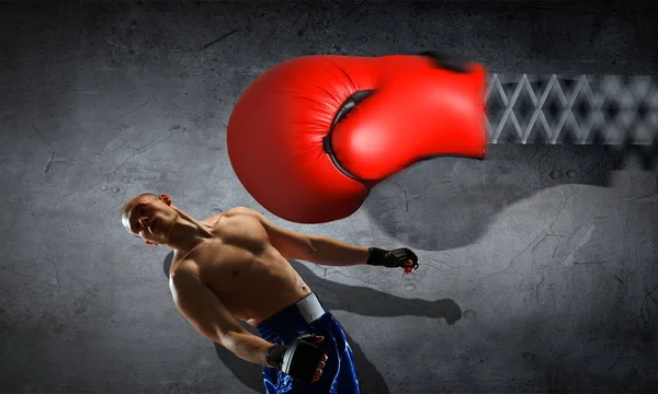 Boxeador en acción. Medios mixtos —  Fotos de Stock
