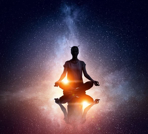 Yoga como terapia física e espiritual. Meios mistos — Fotografia de Stock