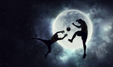 Oyun zamanı geldi. Karışık teknik