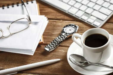 İş natürmort kavramı. Karışık teknik