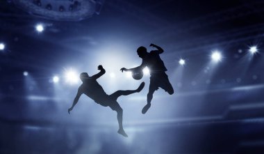 Oyun zamanı geldi. Karışık teknik