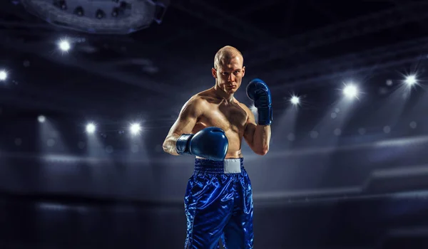 Será un campeón. Medios mixtos — Foto de Stock