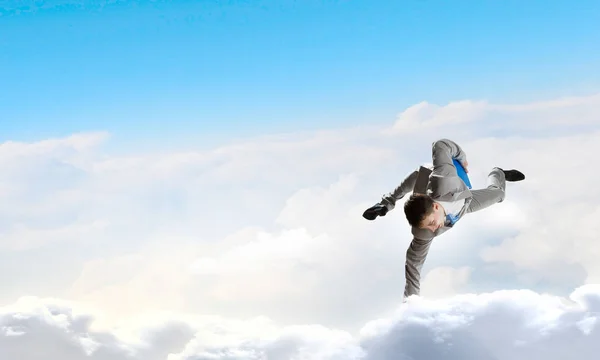 Joven hombre de negocios breakdancer. Medios mixtos — Foto de Stock