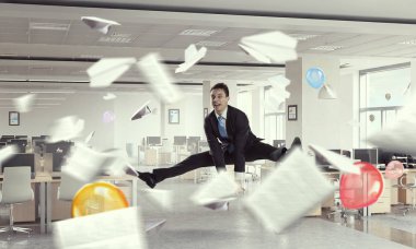 Anlaşma var. Karma ortam. Karışık teknik