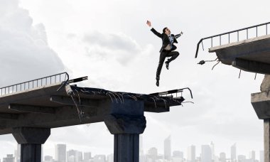 Bu meydan kadar cesur. Karışık teknik