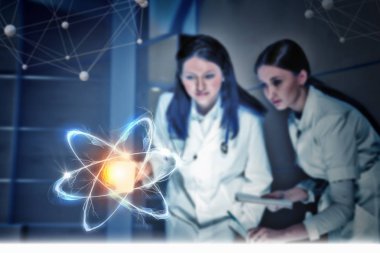 İki doktor ve yeni teknolojiler. Karışık teknik