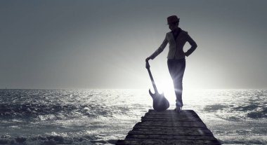 Onun yaşam tarzı müziktir. Karışık teknik