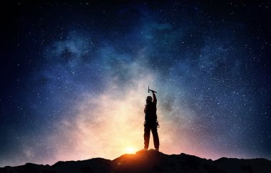 Aşırı Tırmanma onun adrenalindir. Karışık teknik