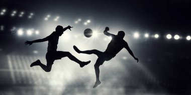 Oyun zamanı geldi. Karışık teknik