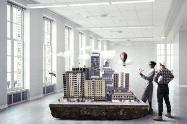 Yaratıcı çalışma mimar grubu. Karışık teknik