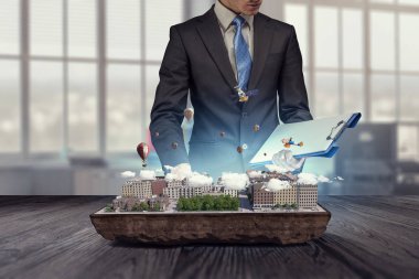 Onun yeni geliştirme projesi. Karışık teknik