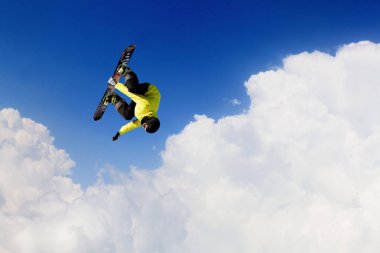 Onun aktif spor yaşam tarzı. Karışık teknik