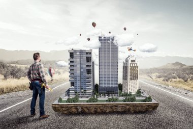 Yetişkin mühendis adam. Karma ortam. Karışık teknik