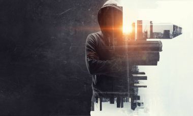 Şehrin suçlu. Karışık teknik