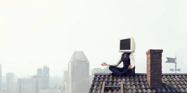 Televizyon bağımlılığı sorunu. Karma ortam. Karışık teknik