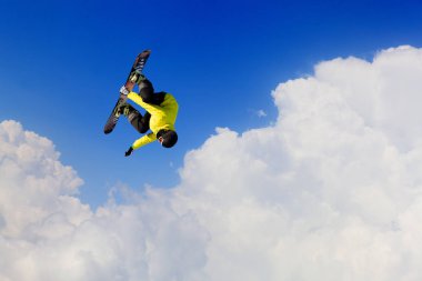 Onun aktif spor yaşam tarzı. Karışık teknik