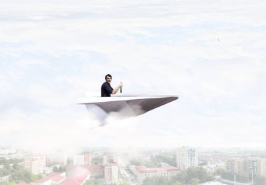 O rahat ve dikkatsiz. Karışık teknik