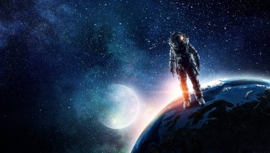 Astronot uzayda. Karma ortam. Karışık teknik