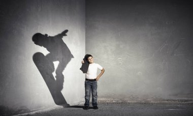 Snowboard binmek için rüya evlat. Karışık teknik