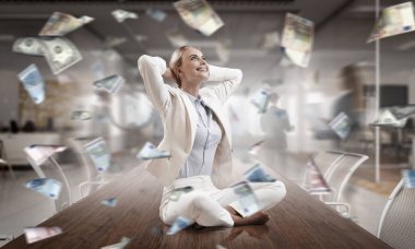 Pozitifliği üzerinde odaklanmaya çalışıyorum. Karma ortam. Karışık teknik