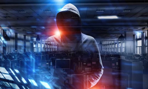 Být informován o útoku hackerů. Kombinovaná technika. Kombinovaná technika — Stock fotografie