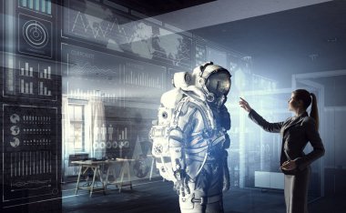 Uzay elbisesi tasarımı bilim adamları. Karma ortam. Karışık teknik