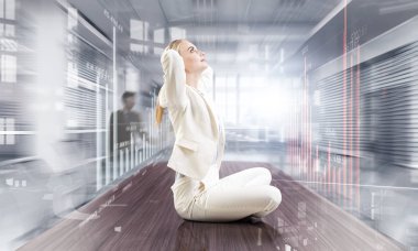 Pozitifliği üzerinde odaklanmaya çalışıyorum. Karışık teknik