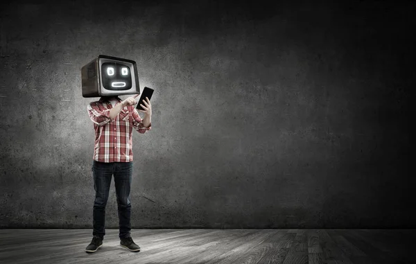 Problemet med TV-missbruk. Mixed media — Stockfoto