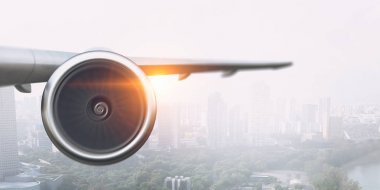 Uçağı gök yüksek. Karışık teknik