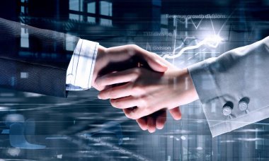 Birbirlerini tebrik iş ortakları. Karışık teknik