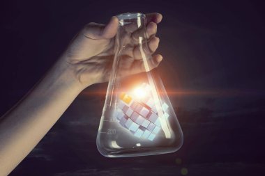 Küp şekil yenilik kavram olarak. Karışık teknik