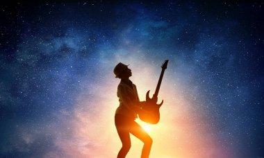 Onun yaşam tarzı müziktir